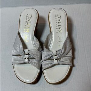 Italian Shoemakers Shining Bow Ivory Sandals